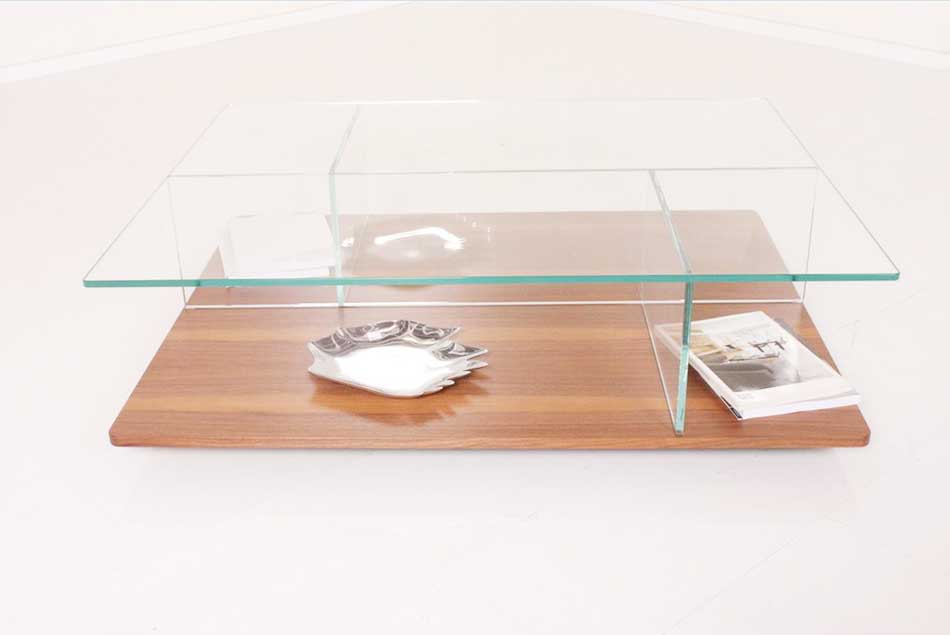 Wohnzimmer, Rolf benz couchtisch glas mit form rechteckig mit länge 120,00 cm, breite 98,00 cm, höhe35,00 aus hersteller Rolf Benz.  