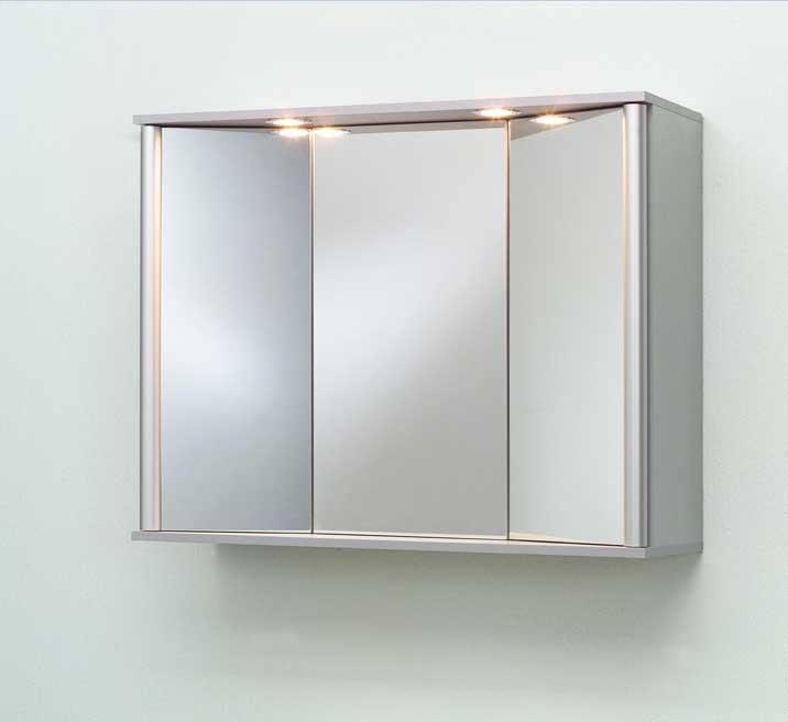 Badezimmer, Spiegelschrank bad IKEA dass integrierte LED-Beleuchtung.  