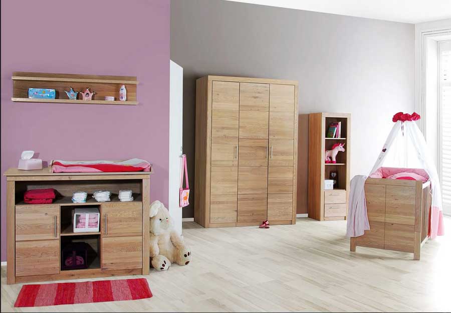 Schlafzimmer, Komplette babyzimmer günstig mit eichenmöbeln wie ein kinderbett.  